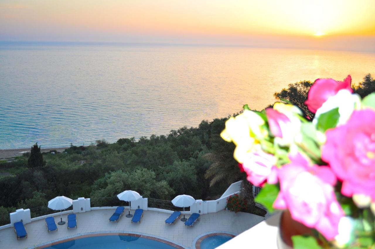 Holiday Apartments Maria With Pool And Panorama View - Agios Gordios Beach Agios Gordios (Corfu) Exterior foto